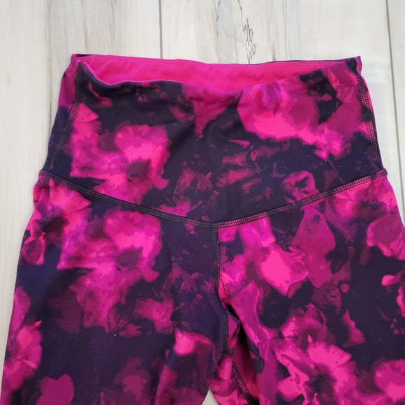 Old Navy Compression Tie Dye Leggings - Extra Small - Picture 3 of 5